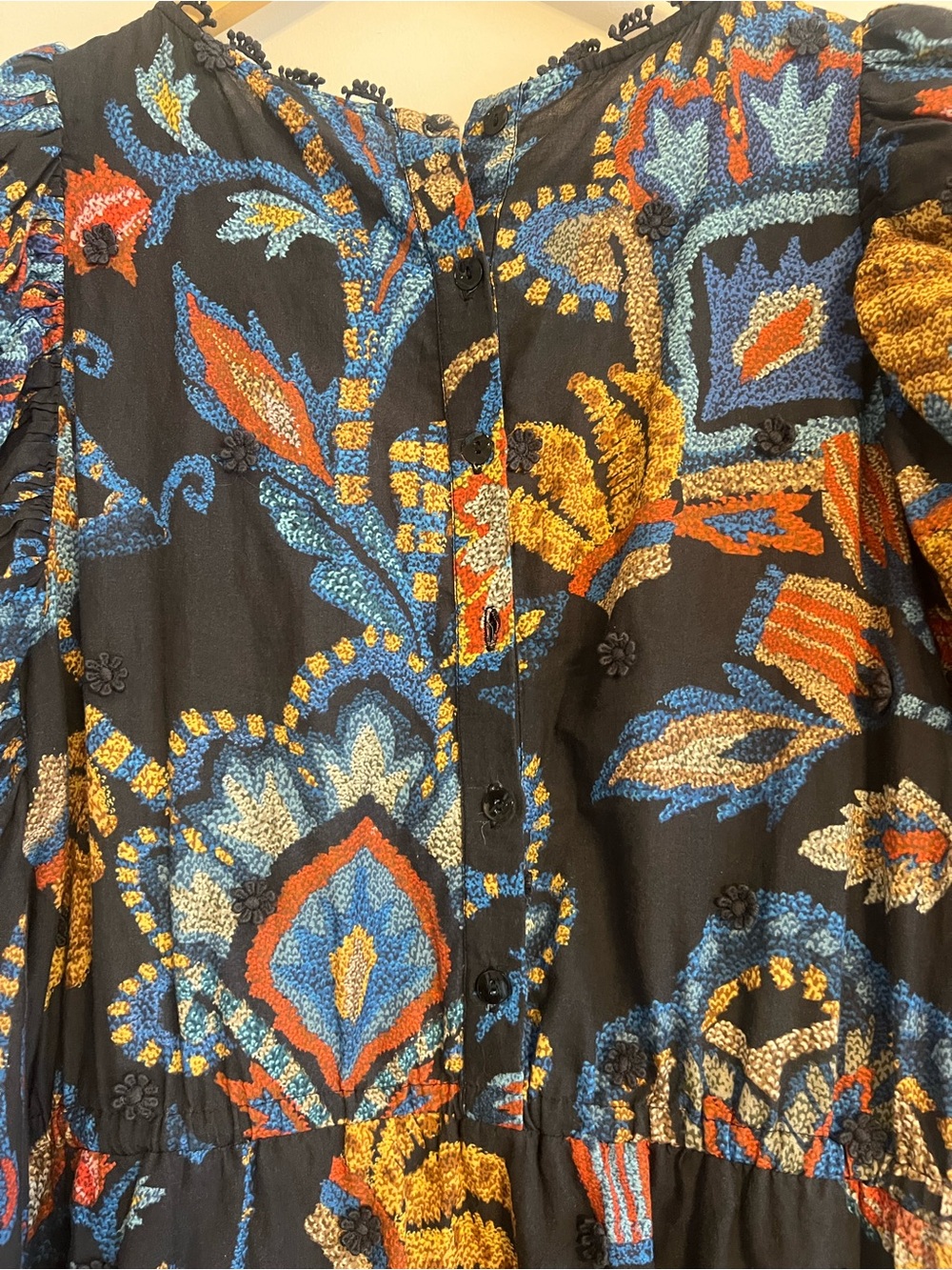 Farm Rio Black Latina Scarf Tapestry Embroidered Puff Sleeve Mini Dress Size M - Picture 3 of 9